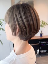 表参道白髪ぼかし上品ショートボブアッシュベージュ30代40代