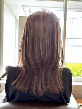 ルース 新成店(luz)の写真/ピンと伸びすぎない、地毛のようなナチュラルな仕上がりが人気の秘訣◎自然で柔らかなストレートヘアに＊