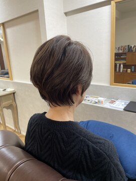 インビテーション(invitation) 首元スッキリショート