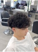 スペインカール　テーパーフェード　海外風　メンズパーマ