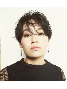 ヘア ミーツ ドレス プレローマ(HAIR meets dress pleroma) 知的で上品なショートボブ☆