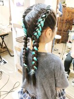 ロカット サロン(Roquat Salon)&nbsp;エクステコーンロウ編み込みヘアアレンジ【ヘアアレンジ　立川】