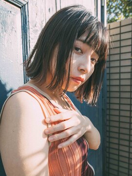 ヘアアンドリラクゼーション シャッセ(Hair&Relaxation SASE) インナーカラーのパッツンボブ