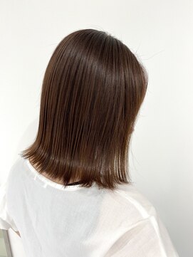 エアー 横浜(AIR) 【ほんのりピンクのおしゃれボブ】ボブの軽やかスタイル