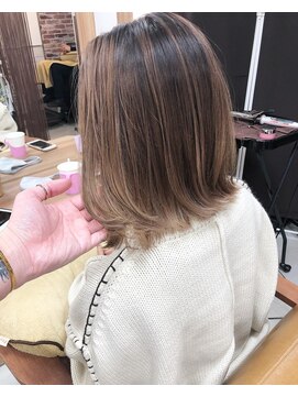 グレープ バイン(GRAPE VINE) お洒落バレイヤージュミディ☆20代30代【Grape vine 新小岩】