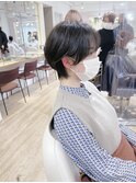 大人可愛い束感　耳掛けひし形小顔丸みショート【近藤】横浜