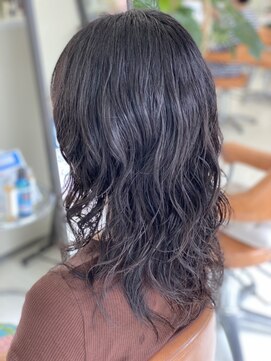 ヘア ナヴォーナ 大浦店(hair NAVONA) 大きめカールのふんわりパーマ