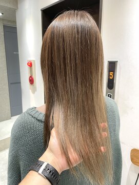 フェリア 松山(Feria) 【Feria松山】ペールグレージュ♪“Sota Tawara”