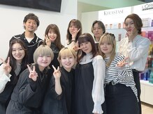 ヴィサージュ(VISAGE)の雰囲気（明るい店内に元気なスタッフでお迎えします♪）
