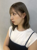 シー(See.) グレージュ系カラー　ミディアム