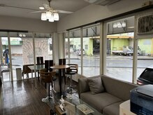 ノア 津嘉山店(Noah)の雰囲気（広々待合空間でリラックス）