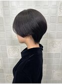黒髪マッシュショート