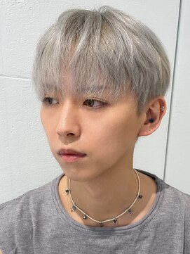 ノラ ウメダ(NORA UMEDA) ホワイトシルバー×シースルーマッシュ