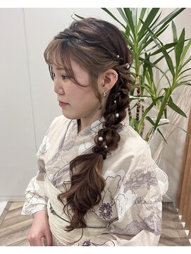 プティクローシェ バイ クオーレ(petite cloche by CUORE) サイド編みおろし 浴衣ヘア