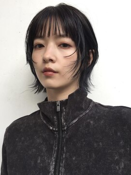 バロンフェム(baLon.fem) 【stylistさわだ】wolf cut/ layer bob
