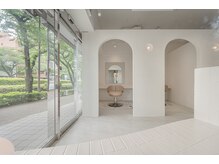 エルプラス(L+)の雰囲気(半個室なので周りを気にせずゆっくりリラックスしていただけます)