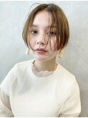 タイトストレート_カーキグレージュマッシュショート_8084