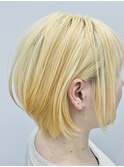 ホワイティーショートボブ