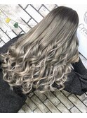 シルバーグレージュ
