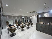 アース 二俣川店(HAIR&MAKE EARTH)の雰囲気（キッズルーム有。お子様連れでもＯＫです。）