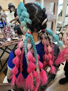 ロカット サロン(Roquat Salon) イベントエクステアレンジ【バイカルテ/立川/立川/コーンロウ】