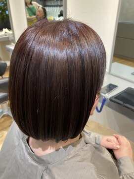 ヒクルーム(HIQU ROOM) 大人可愛い丸みボブ、白髪ぼかし