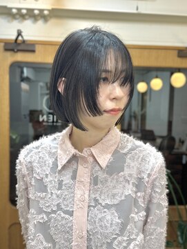 シエン 恵比寿(CIEN) 顔まわりカット・ボブウルフのデザインカット