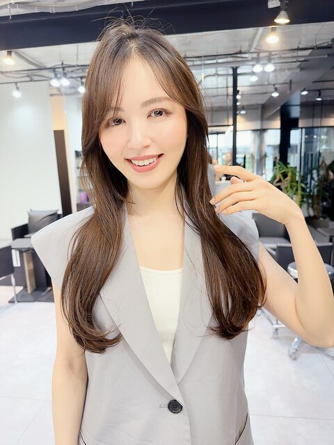 くびれヘア/韓国ヘア/ロング/前髪/小顔カット/透明感カラー