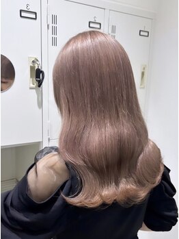 ユニークバイケンジ 町田(unique KENJE)の写真/ダメージレスで艶感溢れるstyleに♪髪の質感や肌までをキレイに魅せる☆