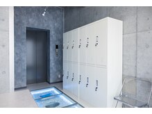 ワンズミラー 立川(ONE'S MIRROR)の雰囲気（おしゃれな空間に*和*のテイストも取り入れたこだわりの入口◎）