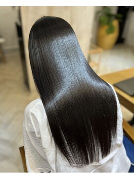 キキ(kiki) 髪質改善ストレート_ロング_ki0002