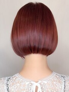 ウィズ 八千代緑ヶ丘店(Wiz) ボブに映える鮮やかレッドカラー!ワインレッドで可愛い髪に