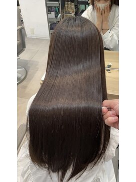 エラ(Ella) 髪質も見た目も整う美髪矯正