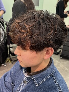 ジーニー 千葉(GENiE) シャドウパーマ/ニュアンスパーマ/韓国ヘア【高野優真】