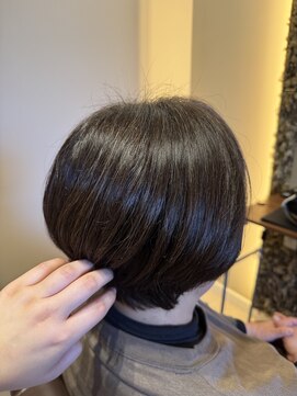 ムーンロータス(Moon Lotus) 大人ショート丸みショートカット