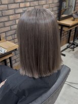 リーベル(Liber)&nbsp;艶感スモーキーグレージュ