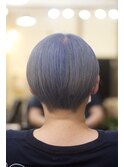 ペールブルー