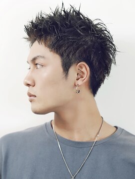 リップス 池袋(LIPPS) 刈り上げツーブロック前下がりマッシュツイストスパイラルパーマ