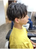 【ナチュラルパーマ】パートスタイル×刈り上げ