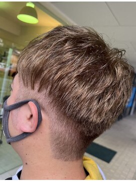 美容室 パッシュ(PASHU) カジュアルツーブロック×ベージュカラー