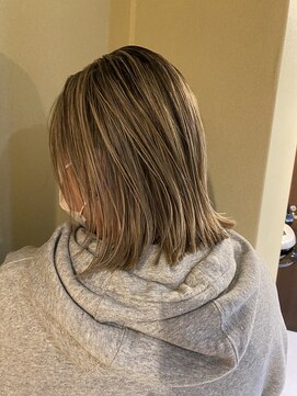 ゼン(Zen.) 切りっぱなしボブ×ハイライト