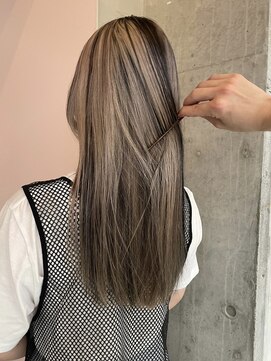 ソル オモテサンドウ 表参道 青山(SOL . OMOTESANDO) ミルクティーベージュケアブリーチハイトーンカラーダブルカラー