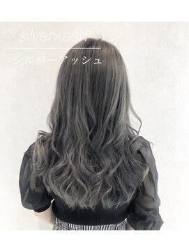 リアラ 渋谷(LIALA) ブリーチ、ダブルカラー、インナーカラー、イヤリングカラー