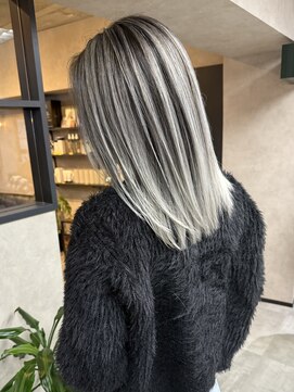 サニー 渋谷(SUNNY) バレイヤージュ、ハイライト、レイヤーカット、グレージュ