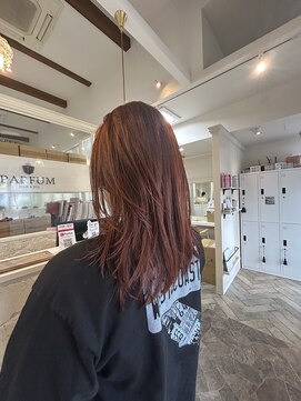 パルファン ヘアアンドスパ(PARFUM HAIR&SPA) オレンジカラー×レイヤースタイル