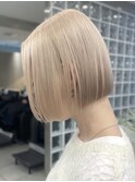 渋谷ブリーチカラータッセルボブ顔周りレイヤー切りっぱなしボブ