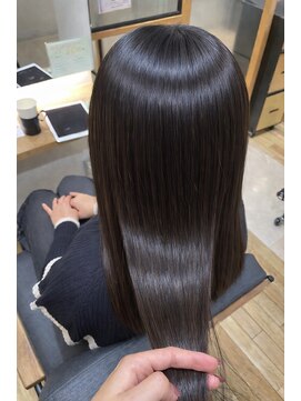 ポート 蕨(PORT) サラ艶縮毛矯正【 千田 理紗 】