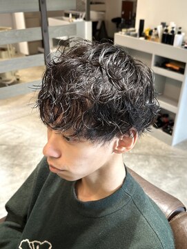 ノイセル(Noisyle) MEN’S HAIR/波巻きツイストスパイラル/リバースセンターパートM