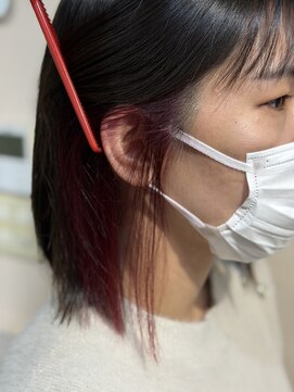 ヘア ライフ ワイレア(HAIR LIFE Wailea) 赤イヤリング