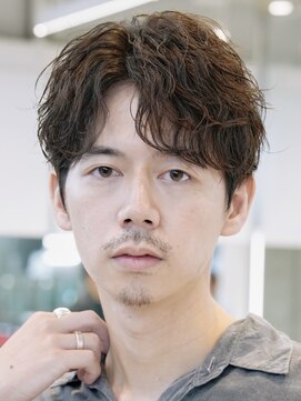 レタッチバイフィフス(RETOUCH by fifth) 原宿ルーズパーマ波巻きツイストスパイラルパーマセンターパート